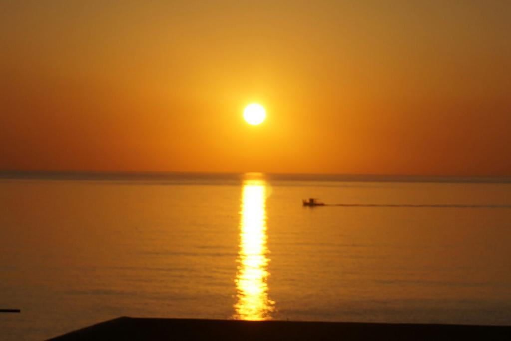 Abelomilos Exclusive Villa อิเมโรวิยอน ภายนอก รูปภาพ